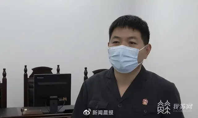 公司发年货给员工怎么入账_公司诈骗老板跑了员工怎么判_员工年薪少发7万公司被判补足