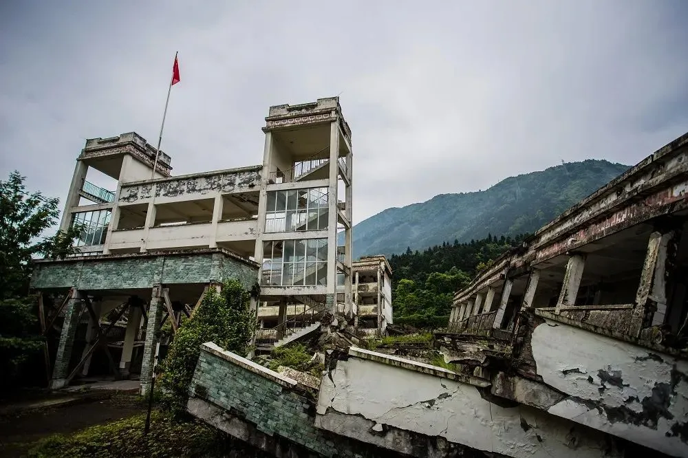 地震中的自救知识_地震中的自救知识_地震自然灾害救援和自救知识